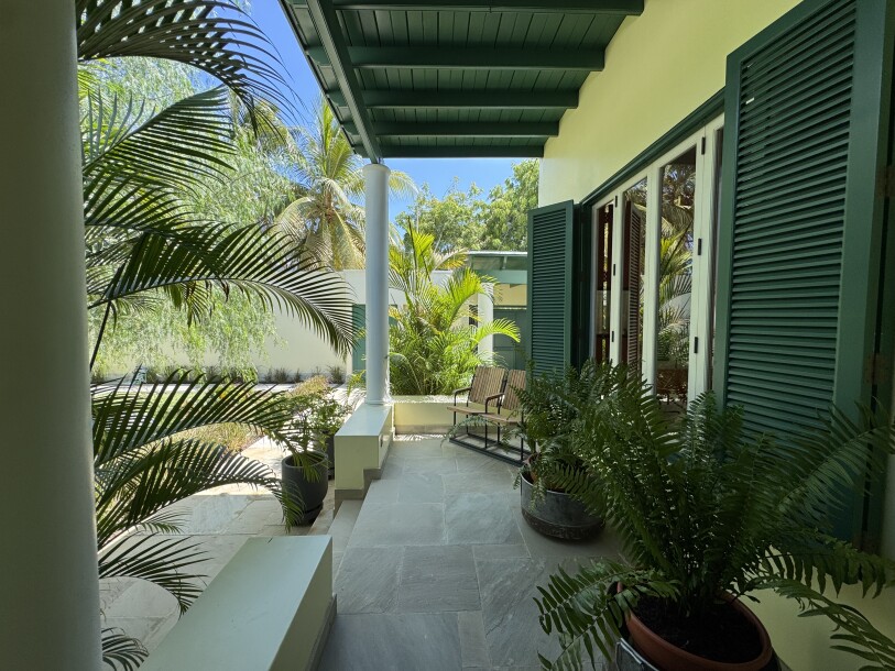 CASA En Urb. Cocos del Chipe-3