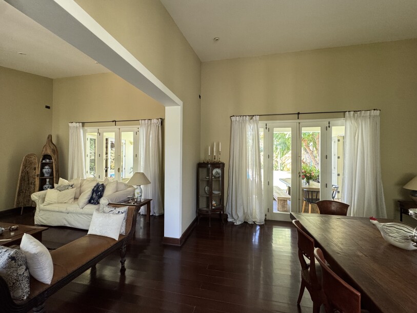 CASA En Urb. Cocos del Chipe-11