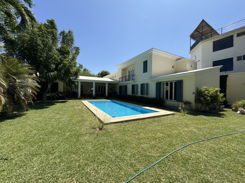 CASA En Urb. Cocos del Chipe-19