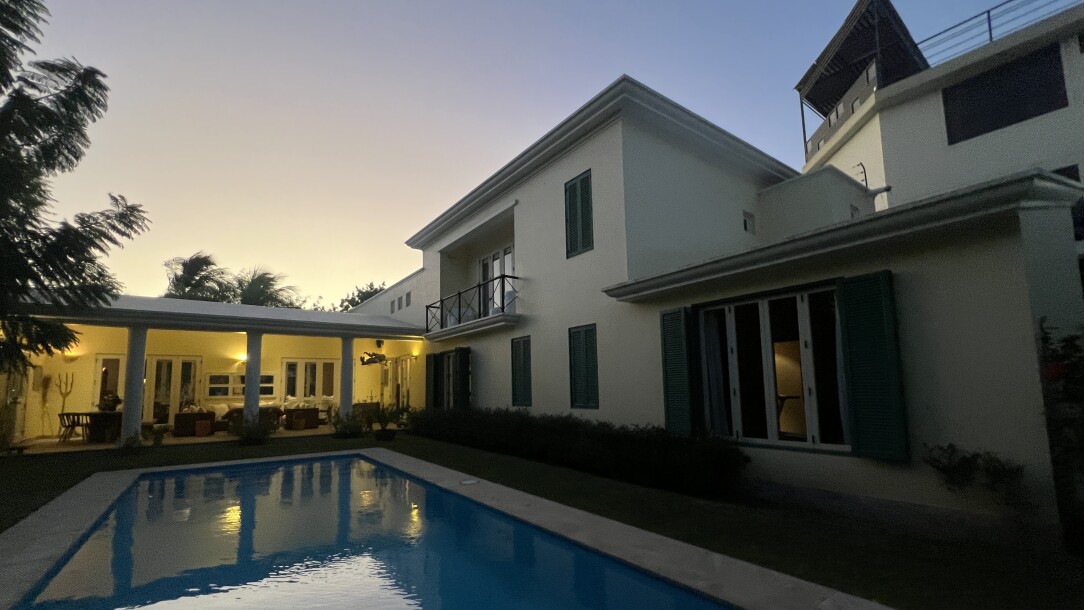 CASA En Urb. Cocos del Chipe-1