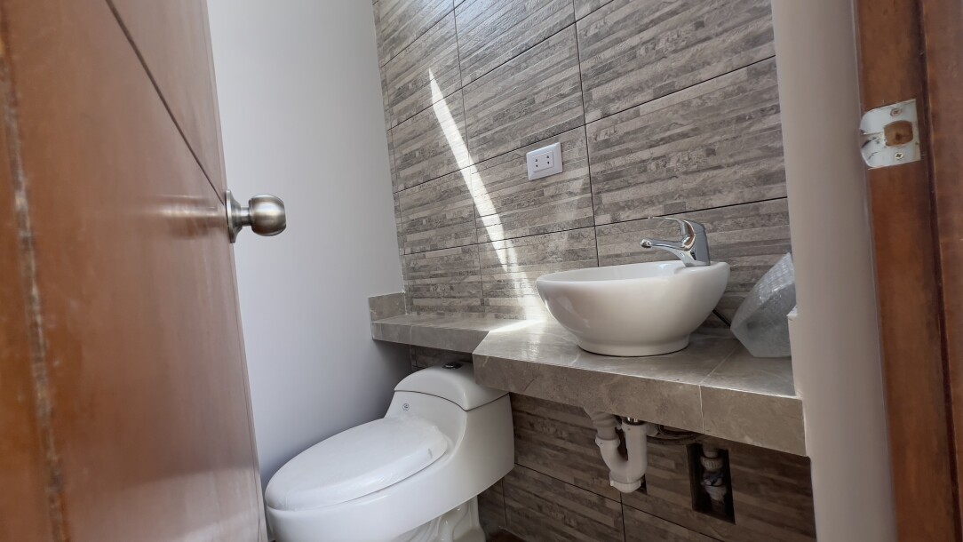 CASA DE ESTRENO En Alameda de Miraflores-17