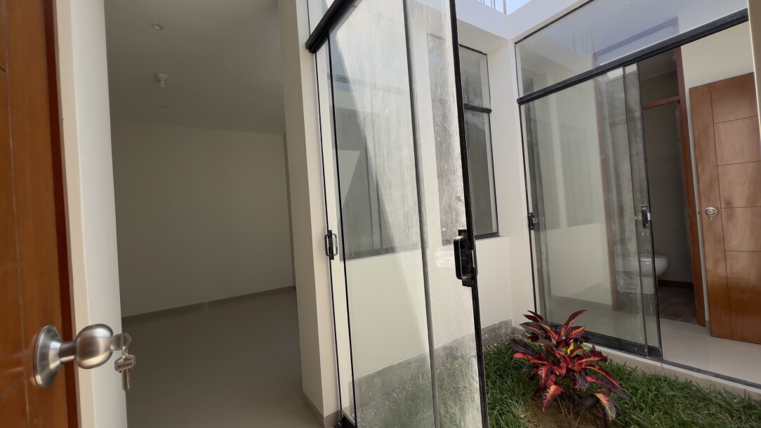 CASA DE ESTRENO En Alameda de Miraflores-16