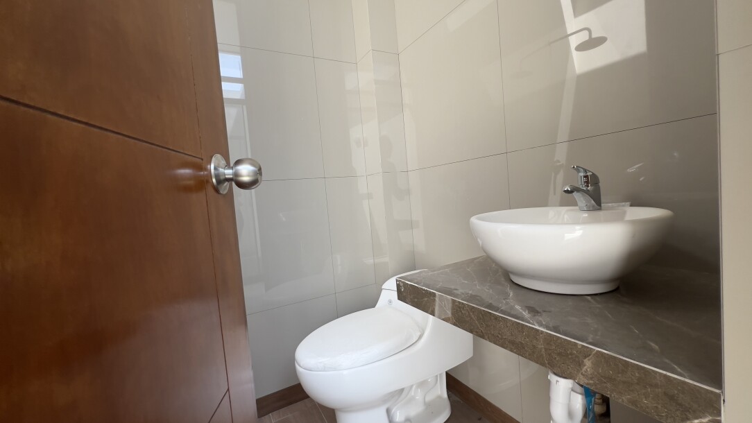 CASA DE ESTRENO En Alameda de Miraflores-5