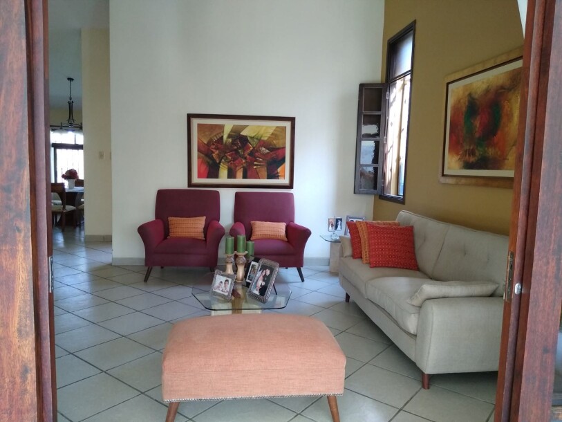 CASA En Urb. La Providencia-4
