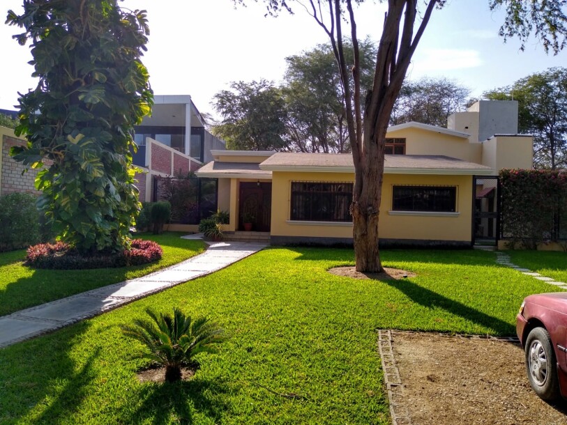 CASA En Urb. La Providencia-27