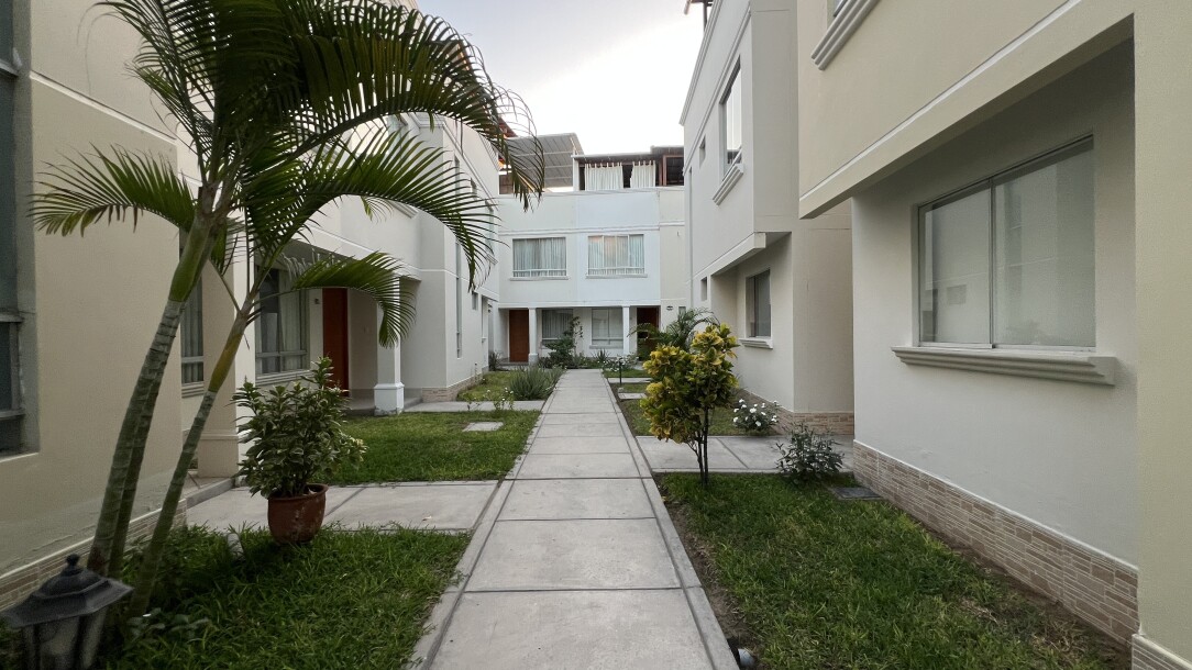 CASA En Condominio Privado, Urb. El Chipe-2