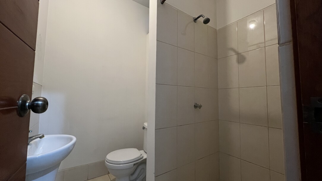 CASA En Condominio Privado, Urb. El Chipe-19