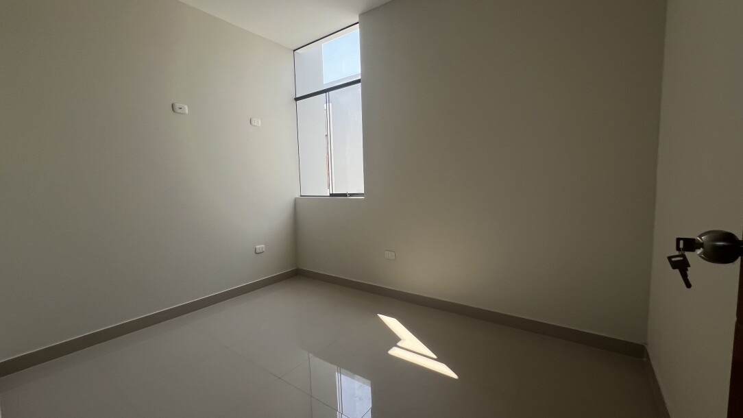 CASA en Condominio Los Altos del Chipe, Piura.-12