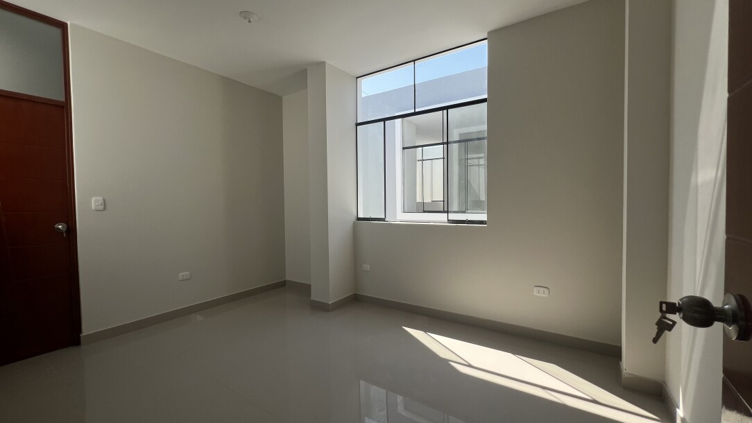 CASA en Condominio Los Altos del Chipe, Piura.-8