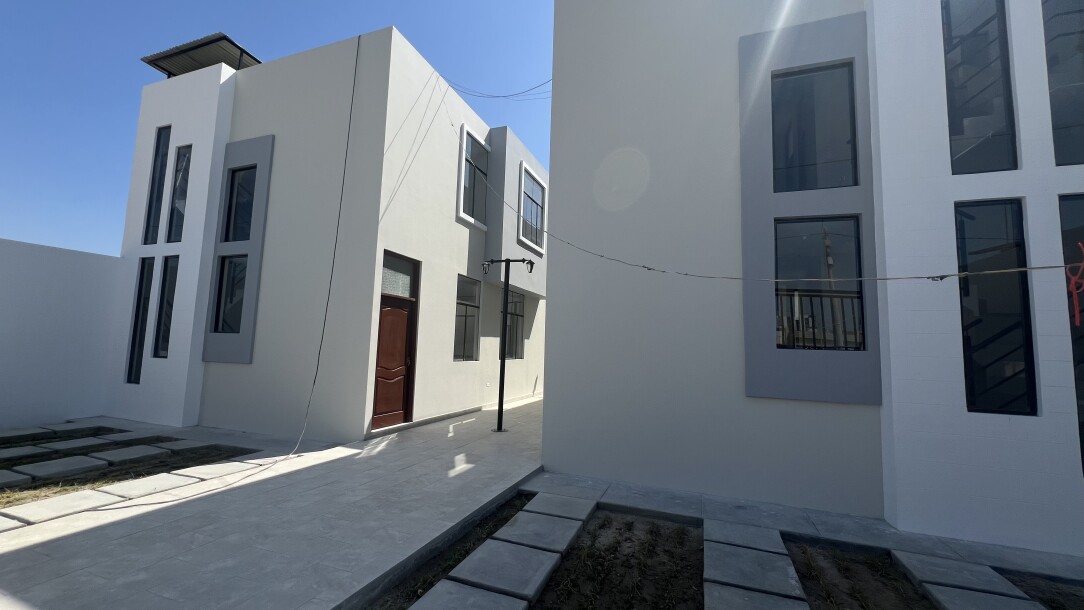 CASA en Condominio Los Altos del Chipe, Piura.-16