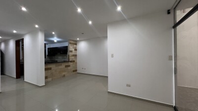 CASA En Urb. Lagunas del Chipe