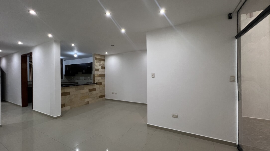 CASA En Urb. Lagunas del Chipe-4