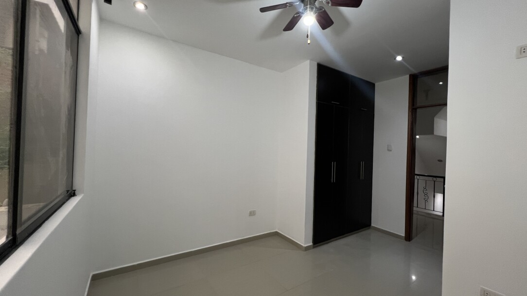 CASA En Urb. Lagunas del Chipe-14