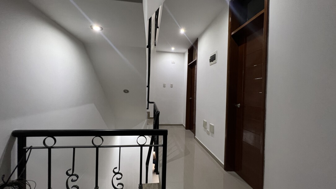 CASA En Urb. Lagunas del Chipe-7