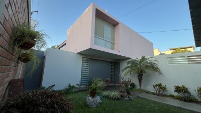 CASA En Urb. Loma Blanca