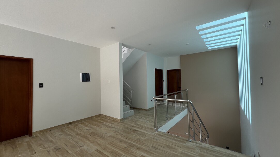 CASA con piscina En Urb. Quinta Ana María-17