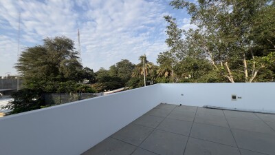 CASA En Urb. El Chipe dentro de Condominio Privado