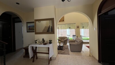 CASA En Urb. Los Geranios (amoblada)