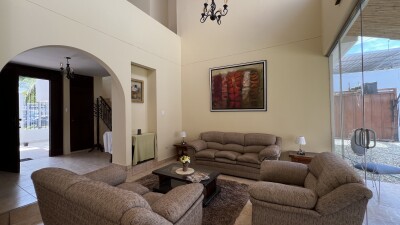 CASA En Urb. Los Geranios (amoblada)