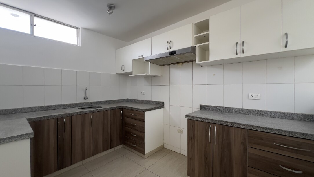 CASA En Urb. El Golf-3