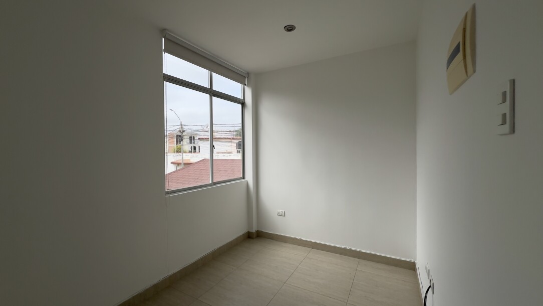 CASA En Urb. El Golf-6