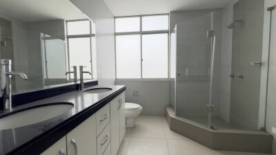 CASA En Urb. El Golf