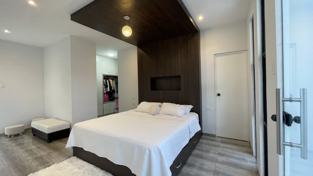 CASA En Urb. Los Corales I-13