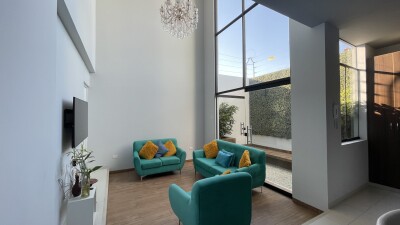 CASA En Urb. Los Corales I