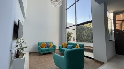 CASA En Urb. Los Corales I