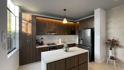 CASA En Urb. Los Corales I