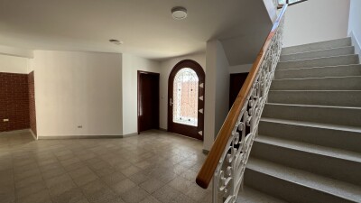 CASA En Urb. Los Geranios