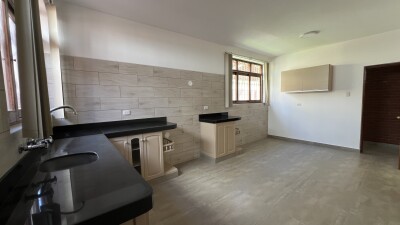 CASA En Urb. Los Geranios