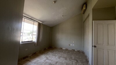 CASA En Urb. Los Geranios