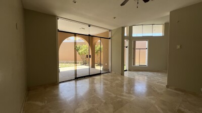 CASA En Urb. Los Geranios