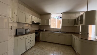 CASA En Urb. Los Geranios