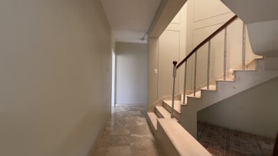 CASA En Urb. Los Geranios