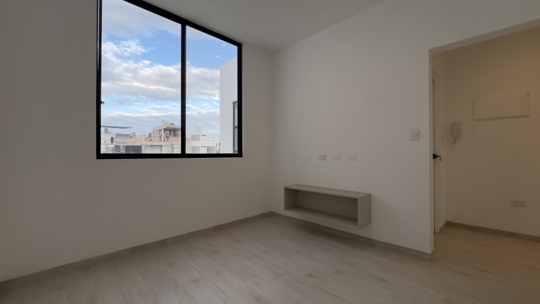 CASA DE ESTRENO En Urb. Miraflores Country Club-19