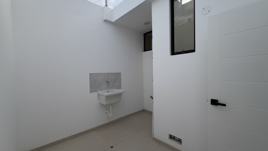 CASA DE ESTRENO En Urb. Miraflores Country Club-33