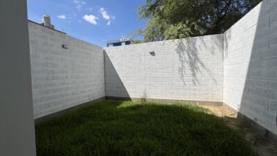 CASA DE ESTRENO En Urb. Miraflores Country Club I