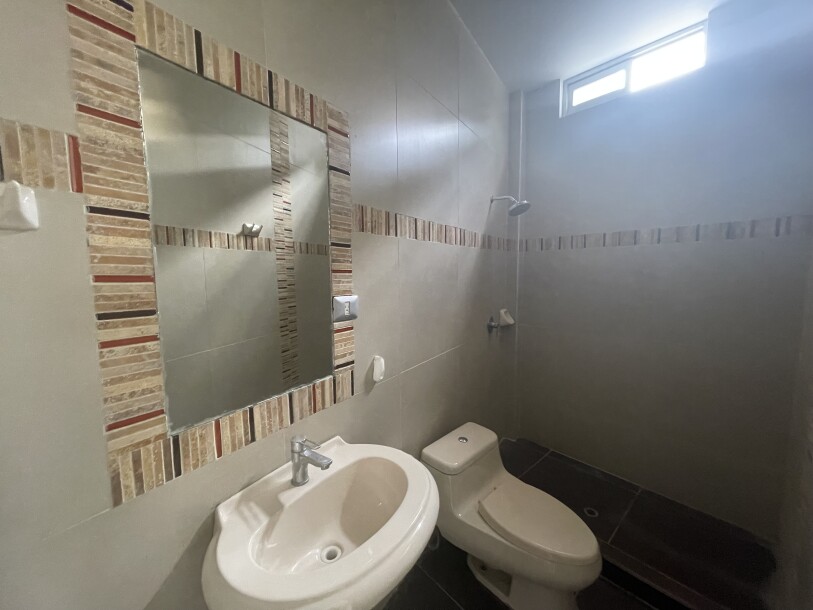 CASA con Piscina En Urb. Miraflores Country Club I-18