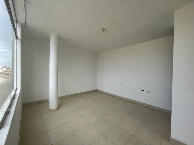 CASA con Piscina En Urb. Miraflores Country Club I-22
