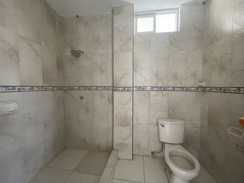 CASA con Piscina En Urb. Miraflores Country Club I-23
