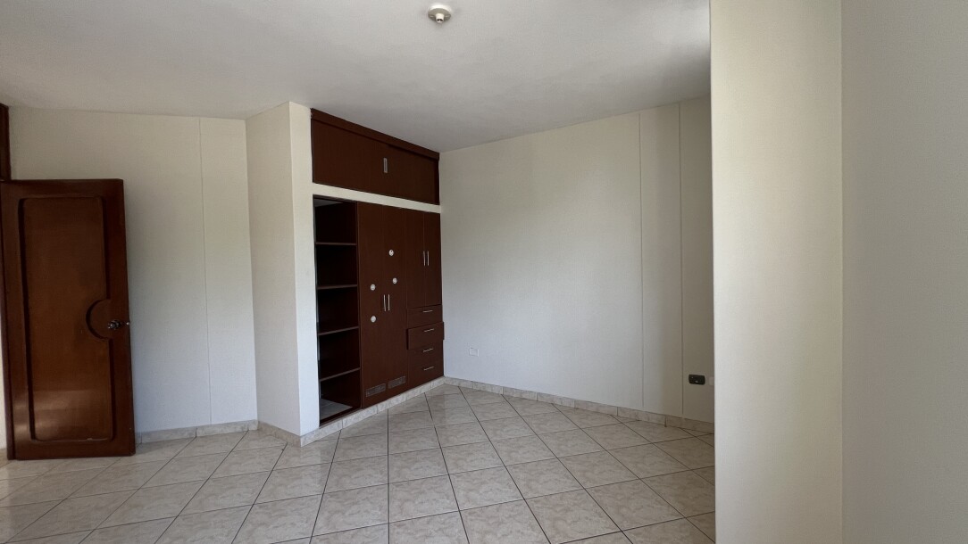 CASA En Urb. Santa María del Pinar-26