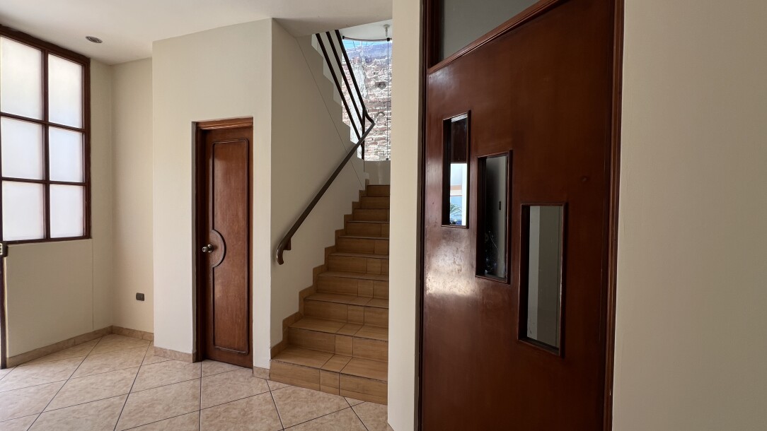 CASA En Urb. Santa María del Pinar-6