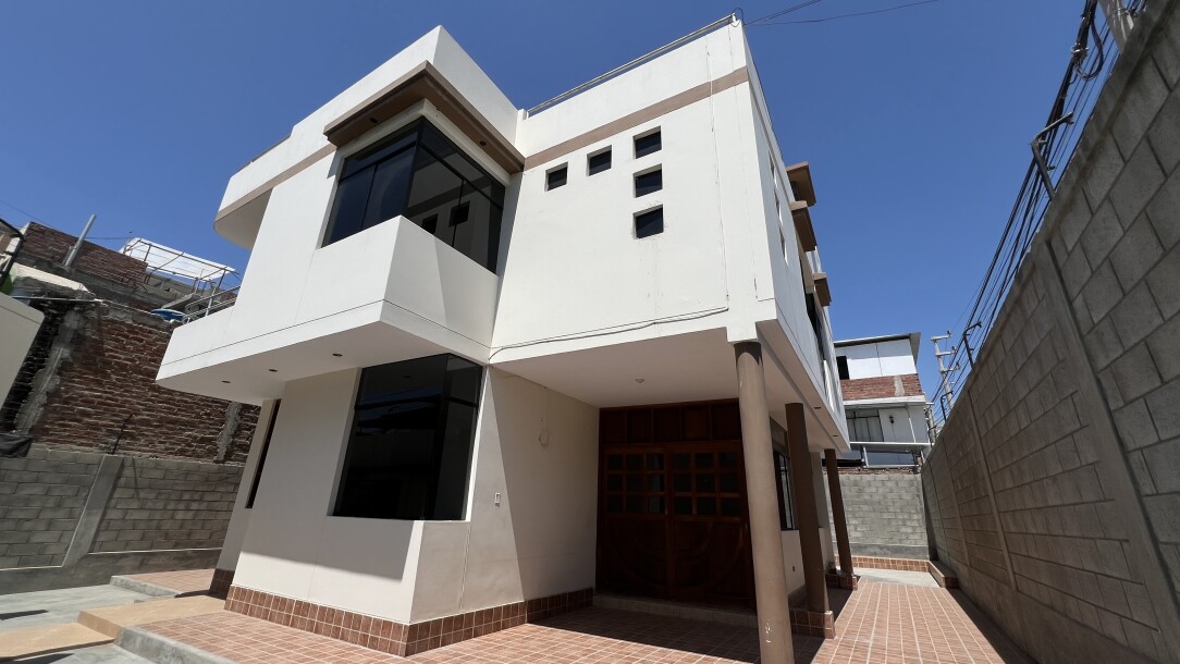 CASA En Urb. Santa María del Pinar-3