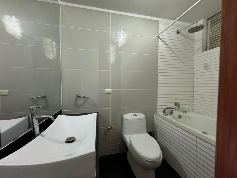 CASA En Urb. Santa María del Pinar-15