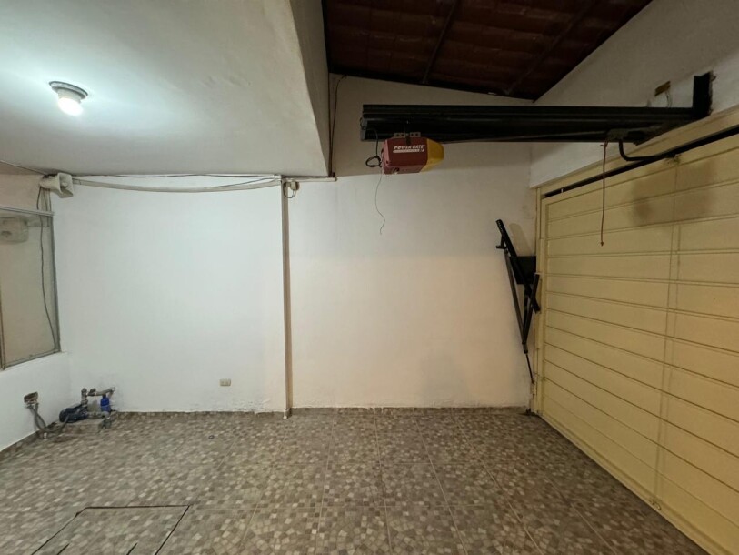 CASA En Urb. Santa María del Pinar-25