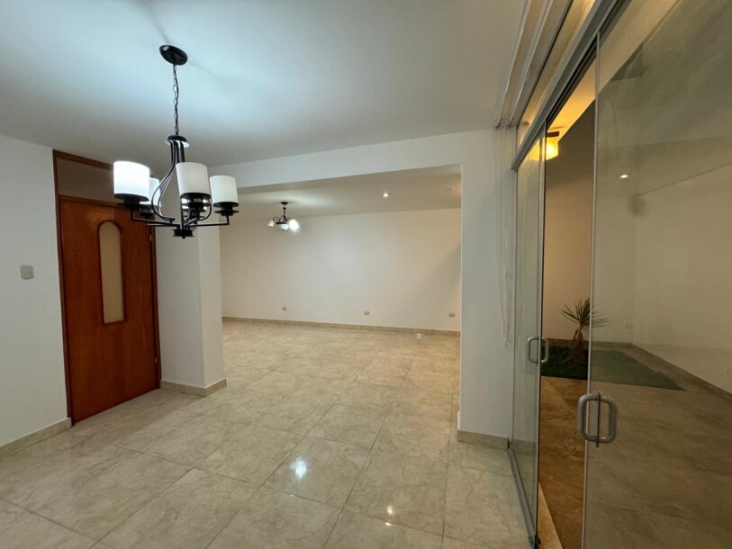 CASA En Urb. Santa María del Pinar-1