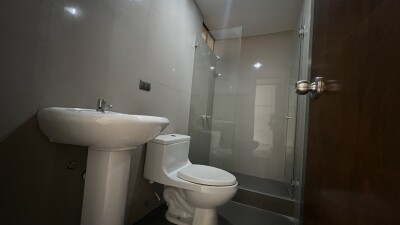 CASA con Piscina en Urb. Los Cocos del Chipe