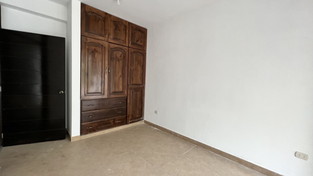DEPARTAMENTO EN Urb. Los Geranios-8